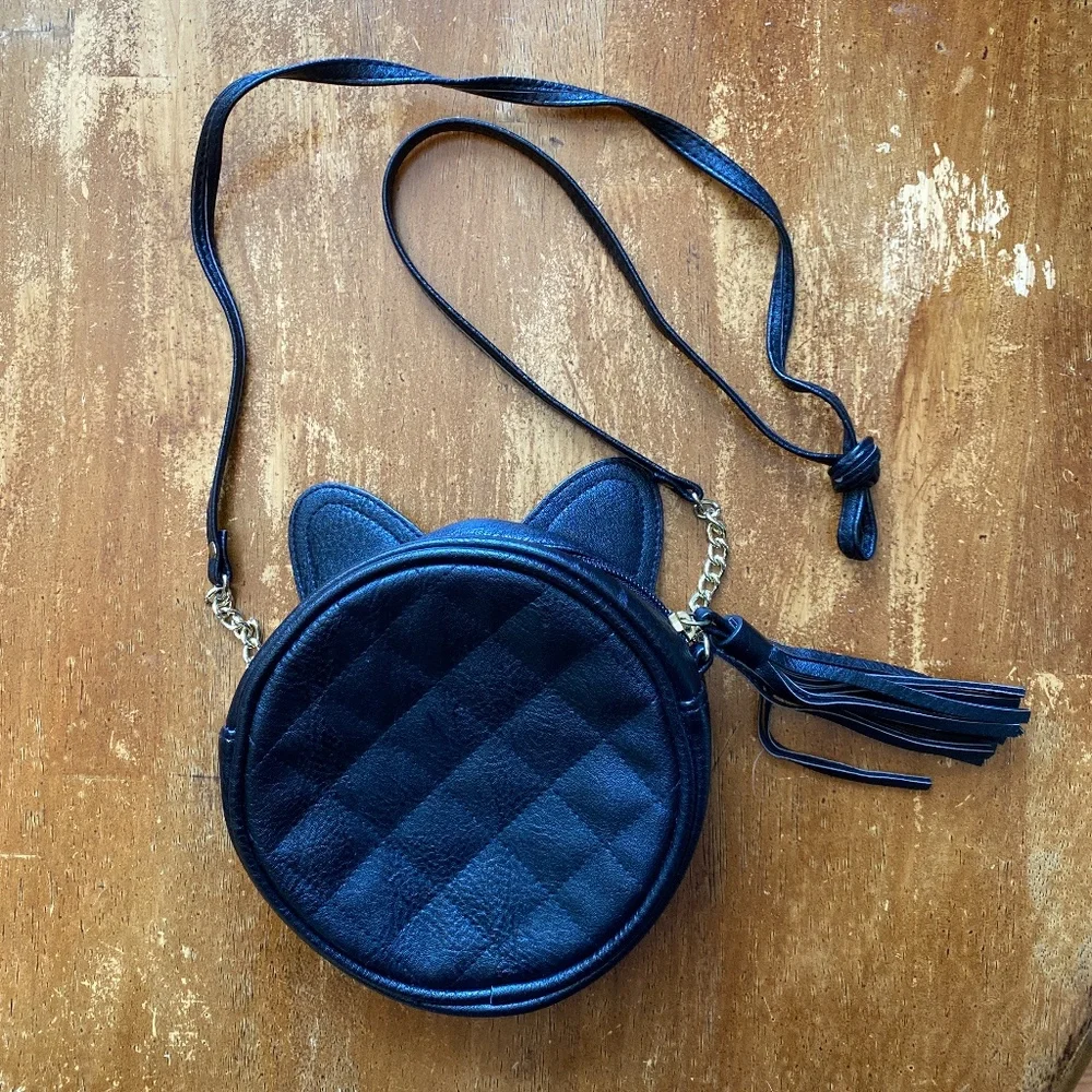 Purse - Picture 1 of 1